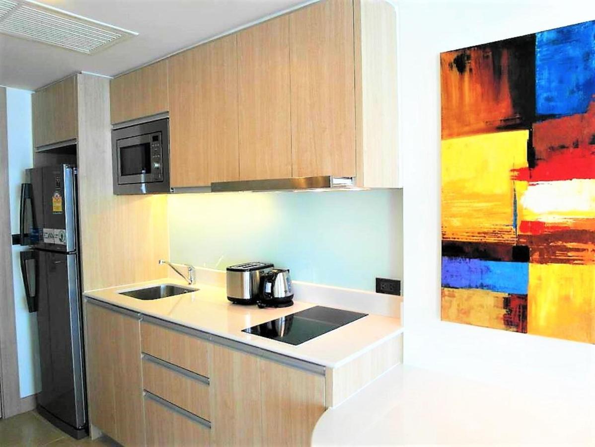 The Cliff Sea & Pool Views Pratumnak Apartment *